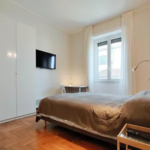Apartment Downtown Merlo